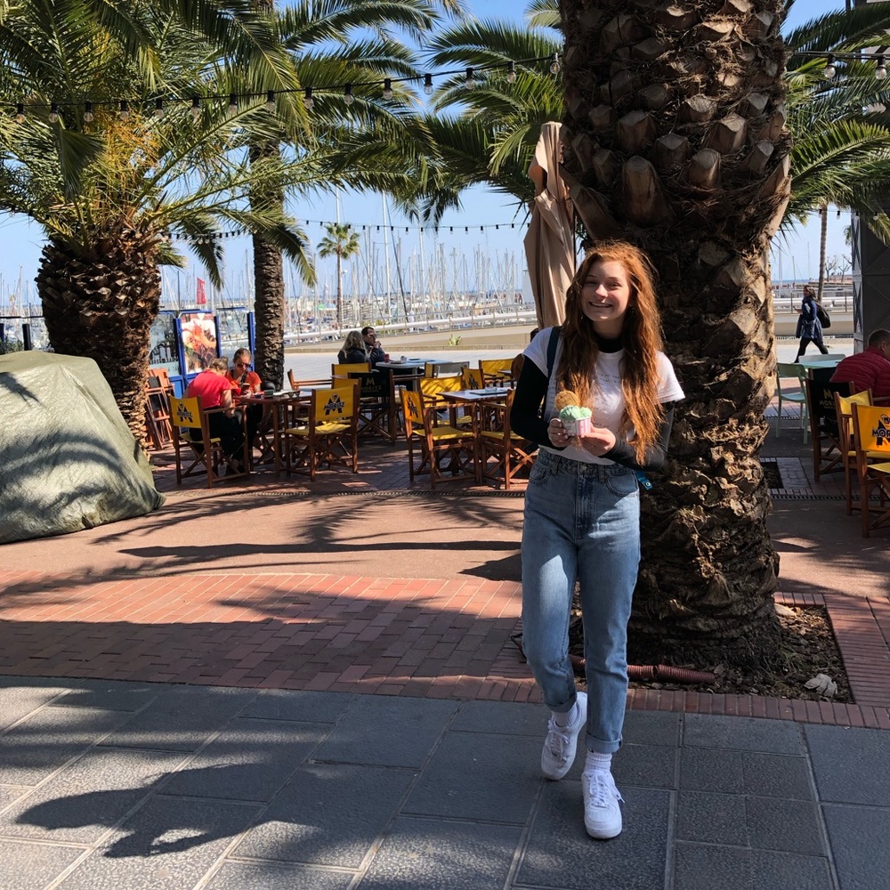 Meet your Posher, Kami